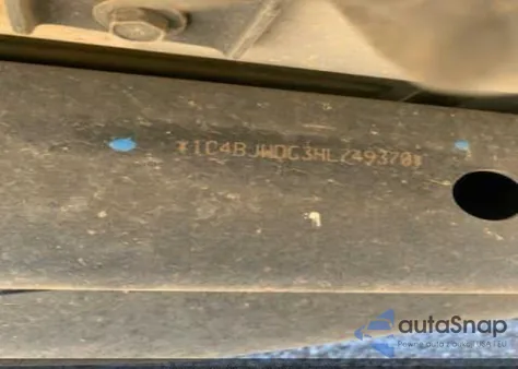 2017 Jeep Wrangler Unlimited Sport 4X4 z USA, uszkodzony, nr VIN 1C4BJWDG3HL749370